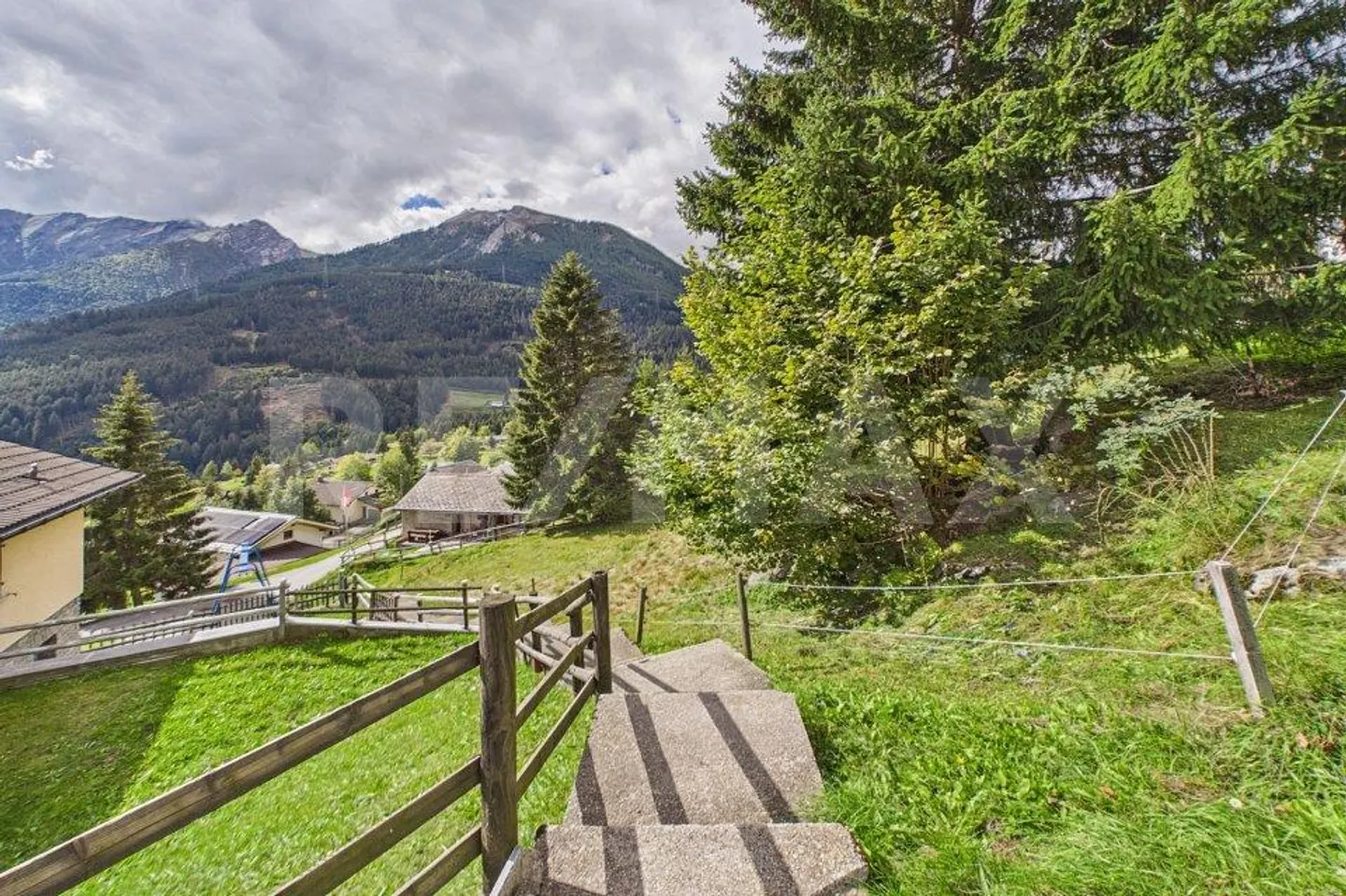 Grisons - Terrain constructible avec vue panoramique sur les montagnes - Photo 5 sur 13