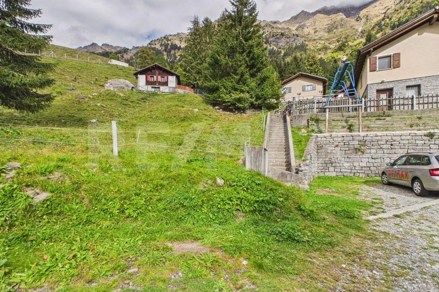 Grisons - Terrain constructible avec vue panoramique sur les montagnes - Photo 12 sur 13