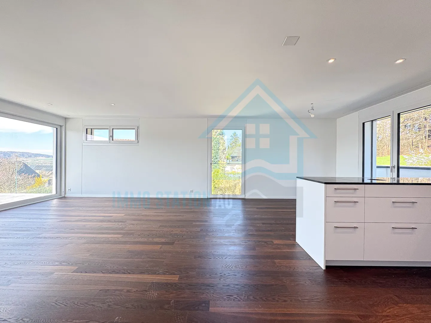 Exklusives 2.5-Zimmer-Penthouse im Attikageschoss - Erstbezug - Foto 4 von 23