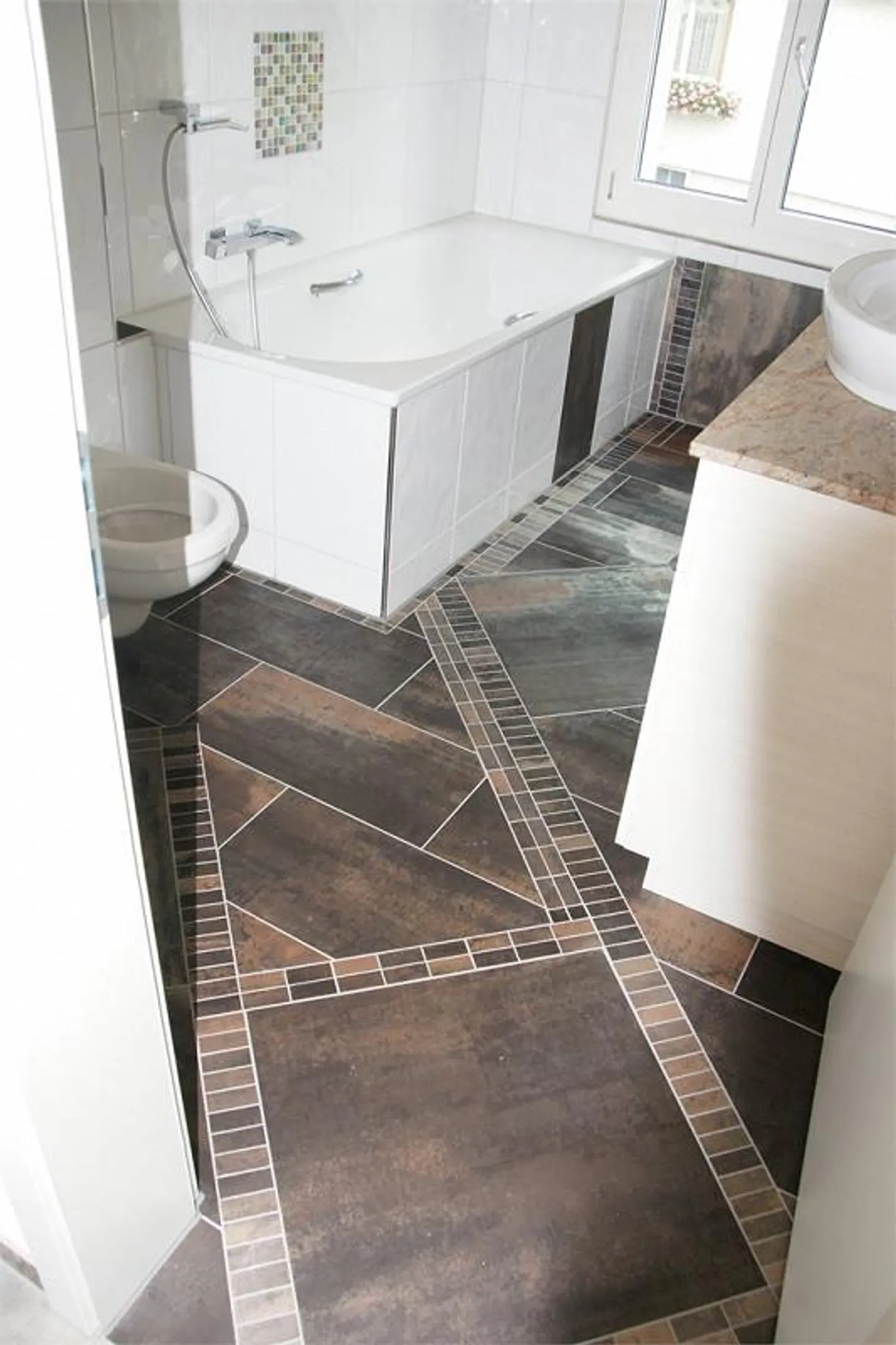 Grand et lumineux appartement de 5 pièces avec poêle suédois, jardin d'hiver, balcon - Photo 9 sur 26