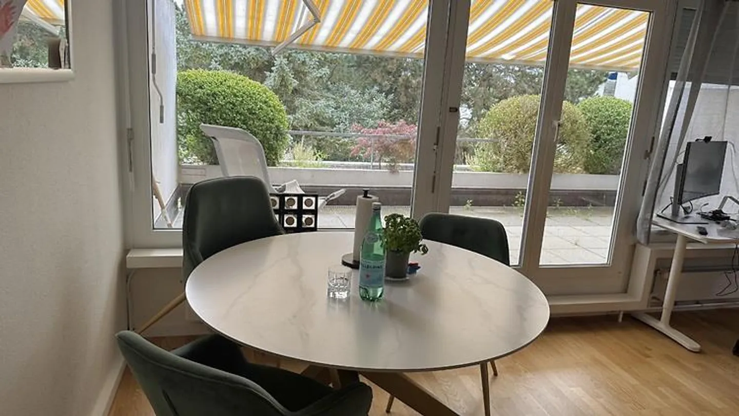 Möblierte Wohnung in Küsnacht - Foto 2 von 10