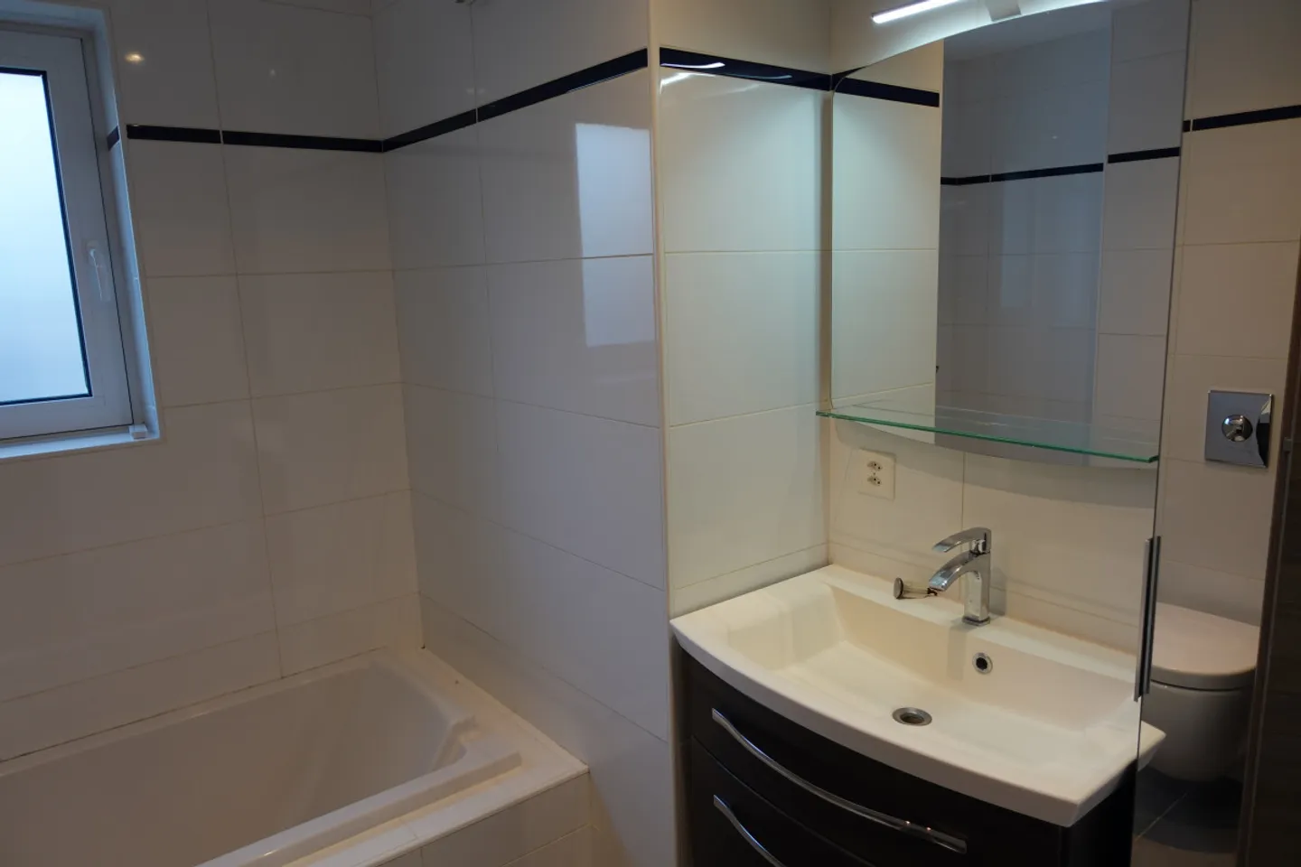 SCHÖNE PENTHOUSE-WOHNUNG IM ZENTRUM DES DORFES EVIONNAZ - Foto 10 von 15