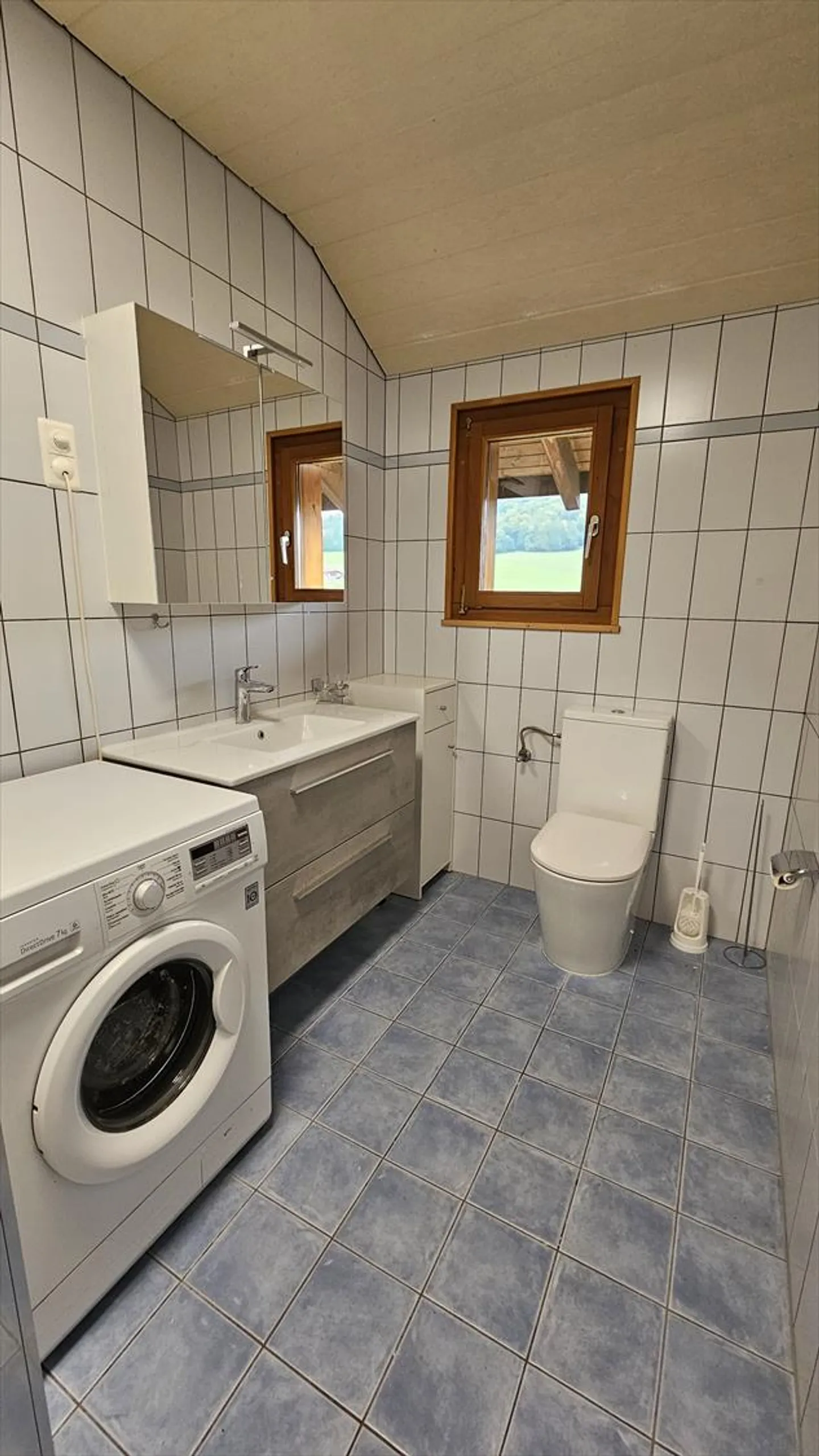 Top floor 3.5 rooms - Photo 7 of 8