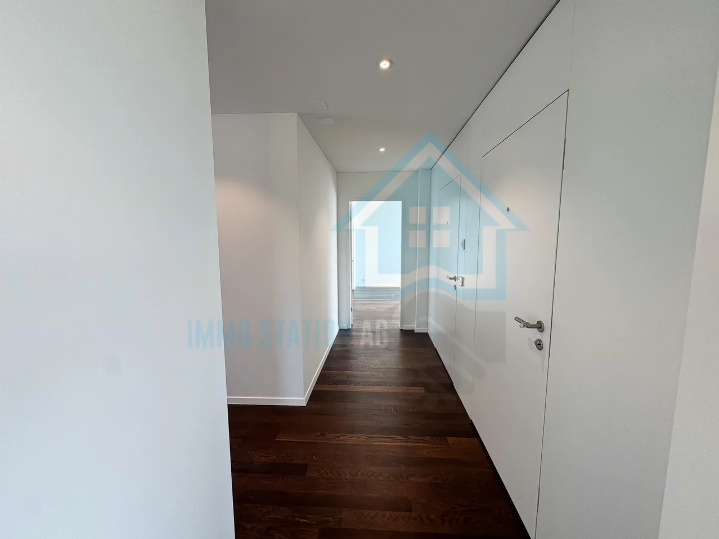 Exklusives 2.5-Zimmer-Penthouse im Attikageschoss - Erstbezug - Foto 8 von 23