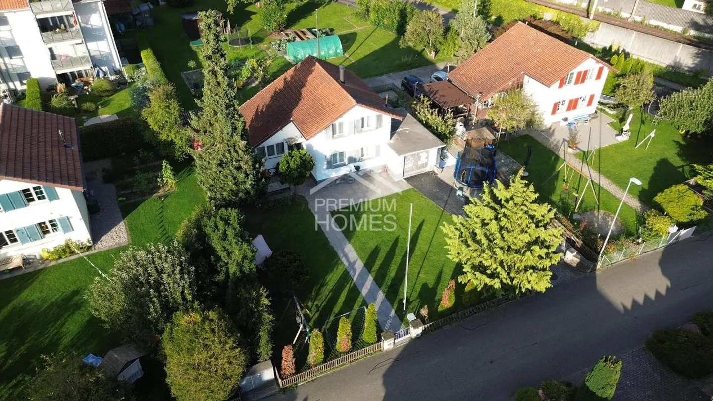 Attraktives Bauland mit bestehendem Haus - Foto 1 von 12