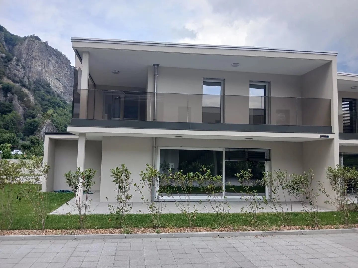 Casa singola in affitto - Foto 2 di 7