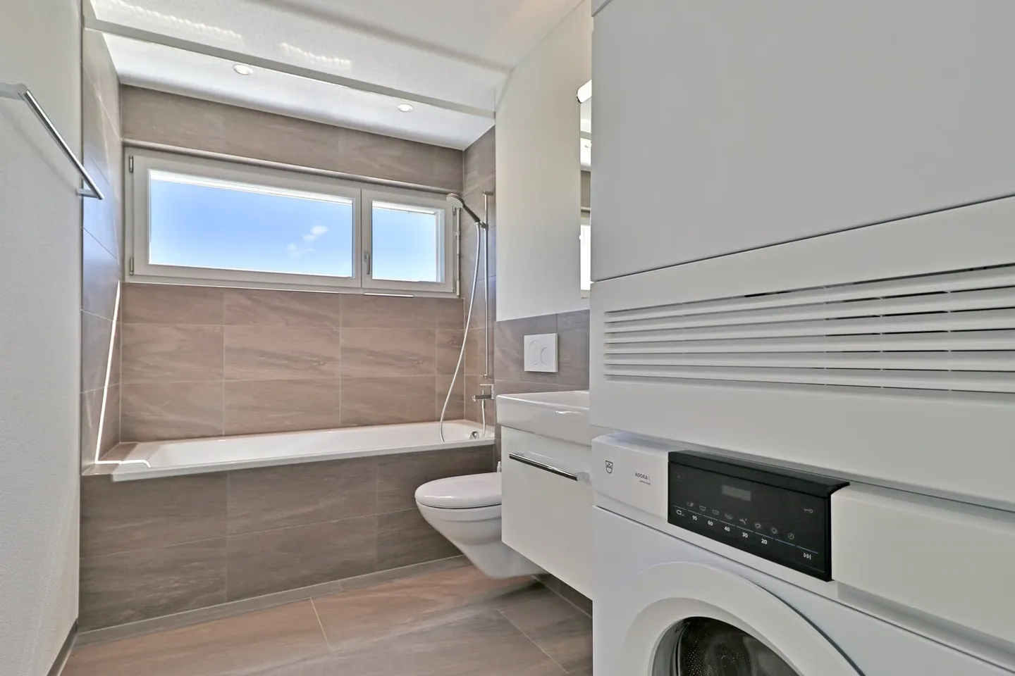 Appartements en attique modernes avec vue panoramique à Biglen - Photo 10 sur 11