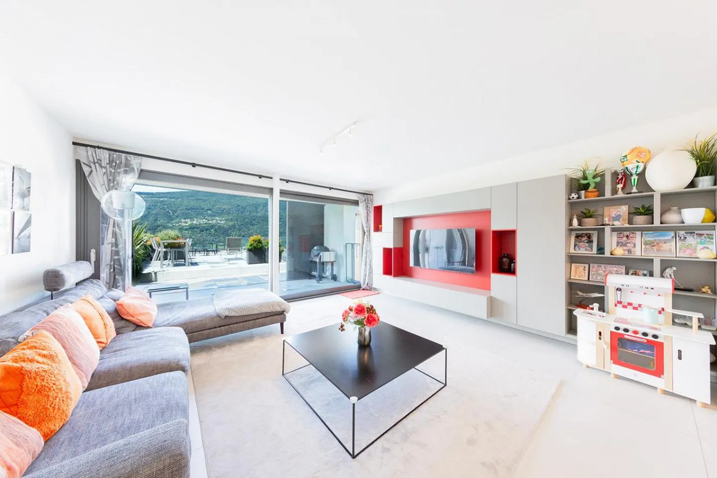 Synthesis | TI - Photo 3 of 14