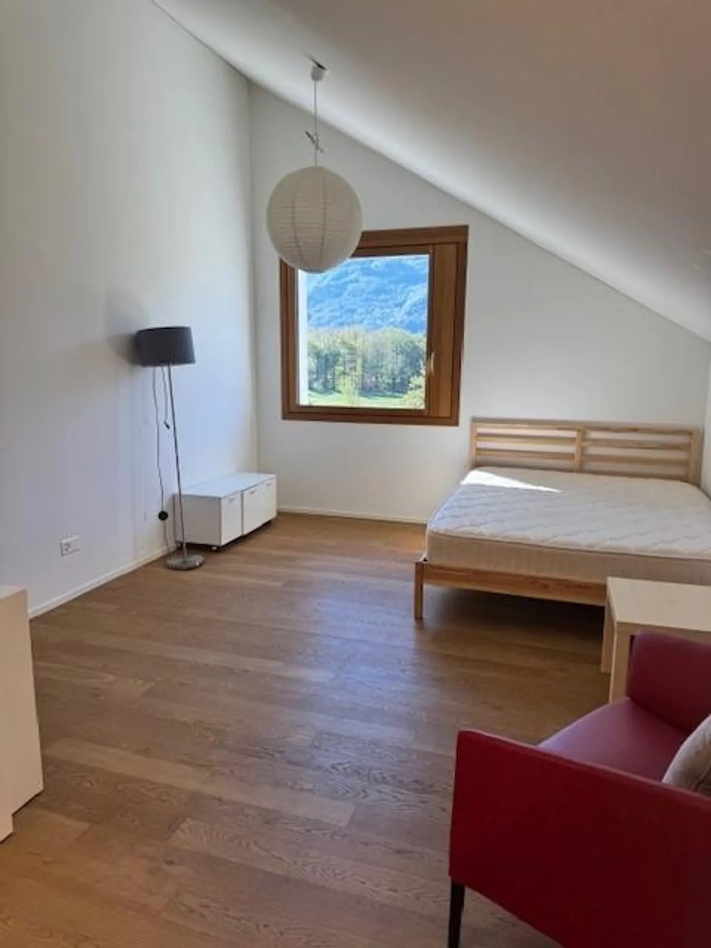 Charmante möblierte Dachwohnung - Foto 1 von 4