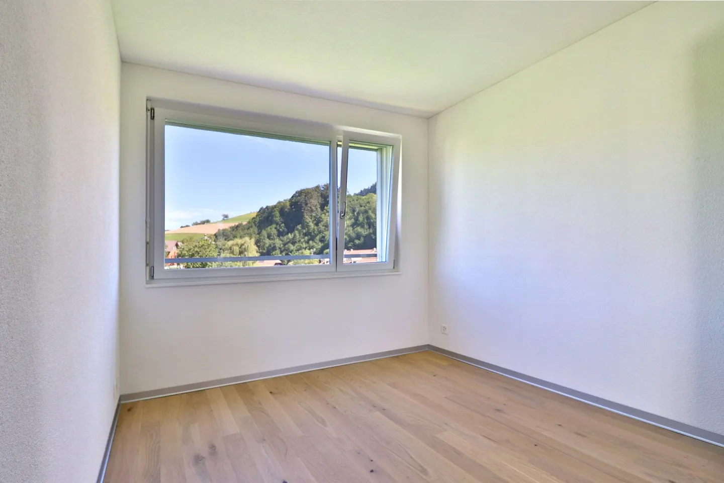 Appartements en attique modernes avec vue panoramique à Biglen - Photo 7 sur 11