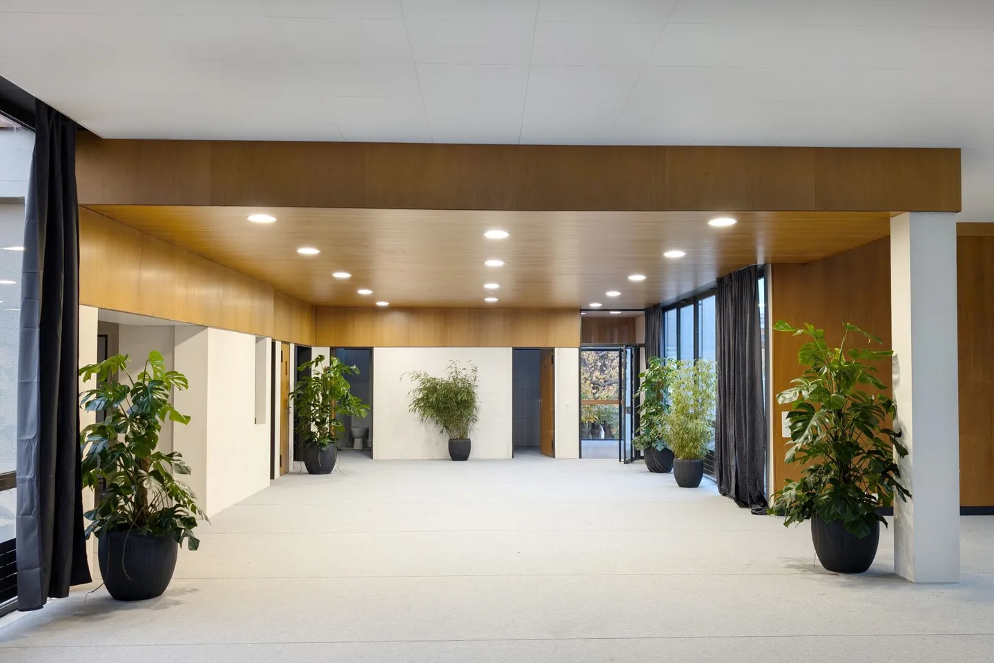 Spazio ufficio in un edificio di portineria vincolato - Foto 5 di 11