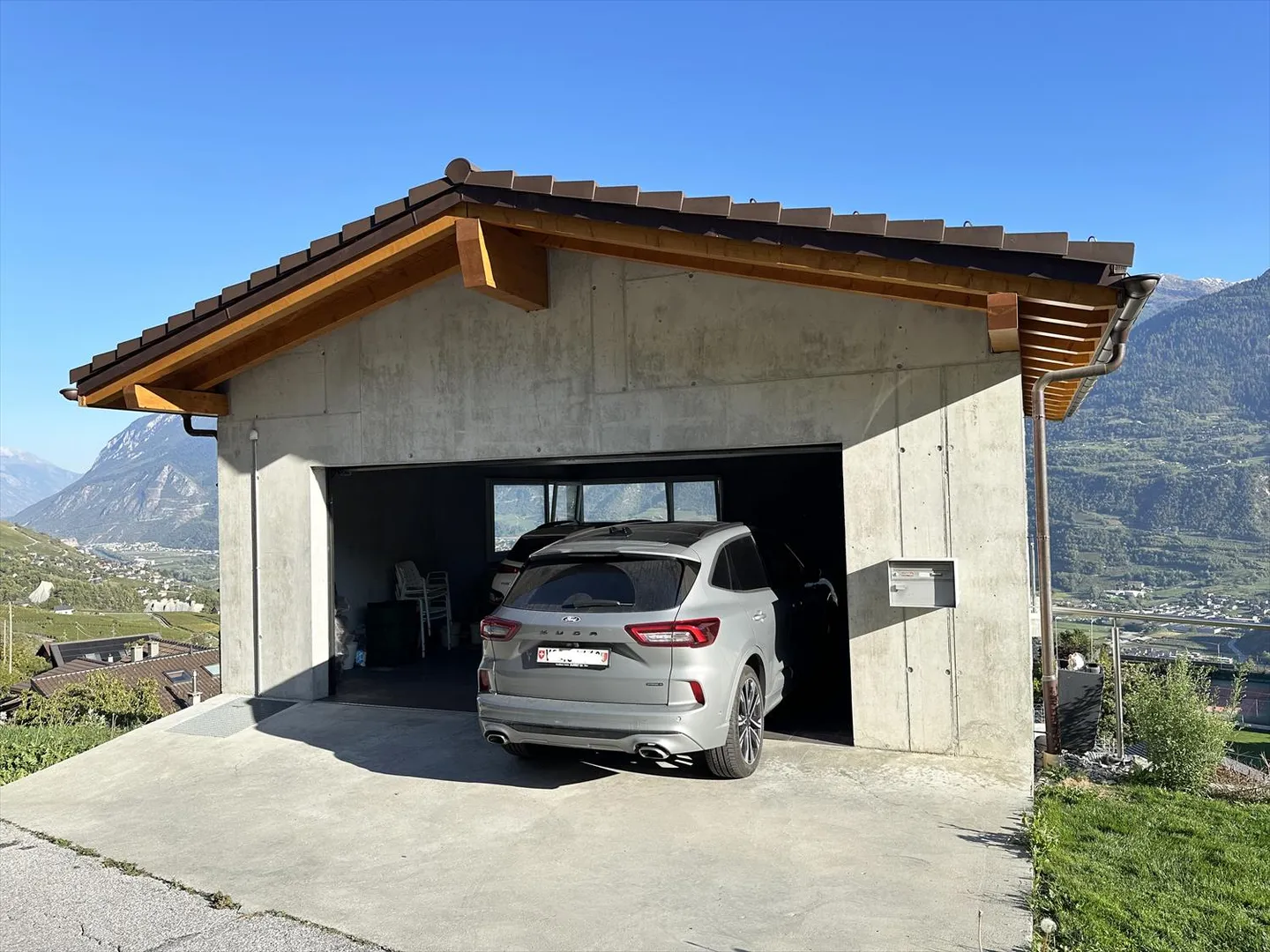 Flanthey – Charmantes Villa mit 3.5 Zimmern, Terrasse, Rasen und Doppelgarage - Foto 16 von 42