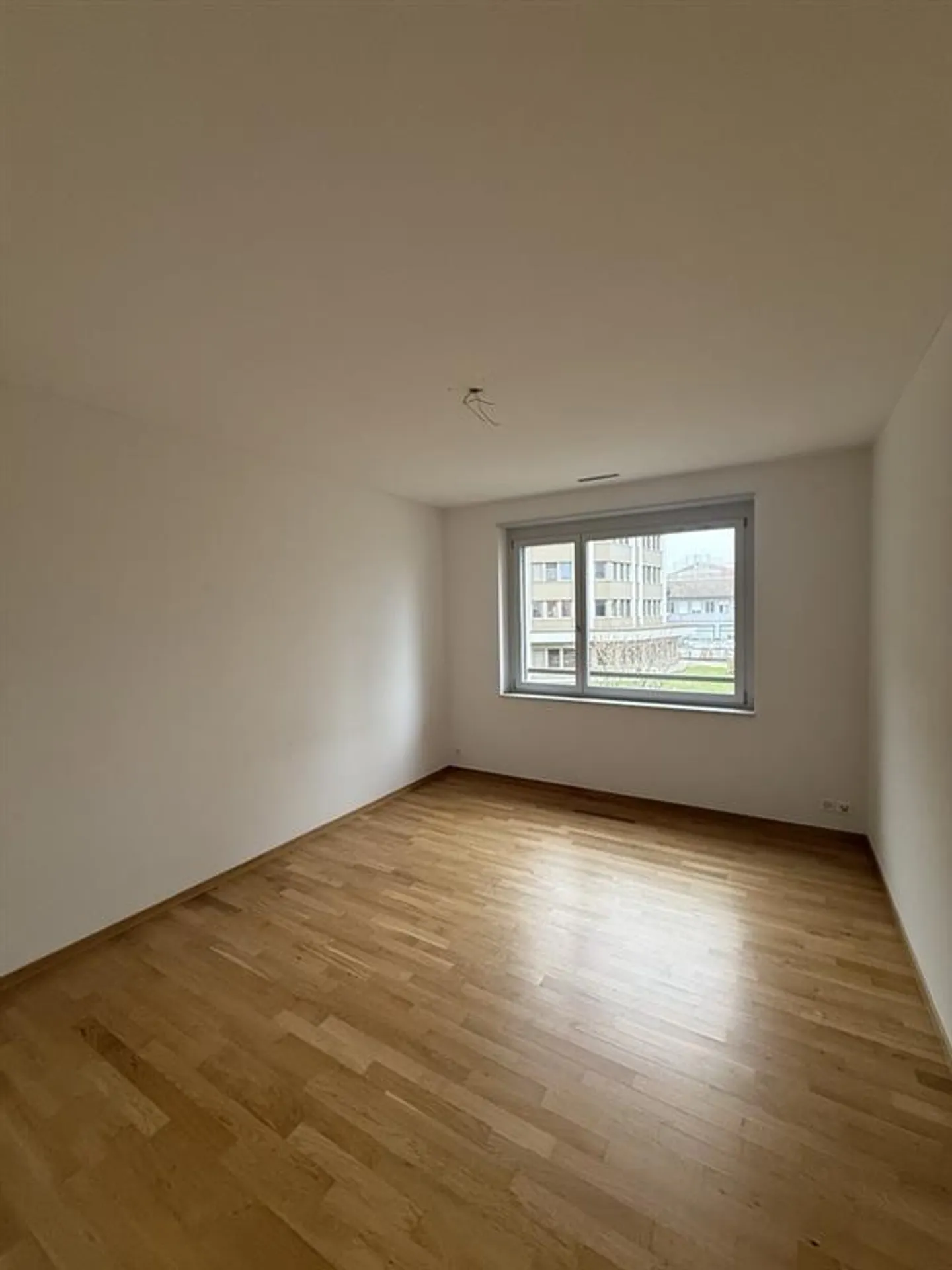 Modern Living, Green Life - 3.5-Room Apartment at Letzigraben - Photo 4 of 6