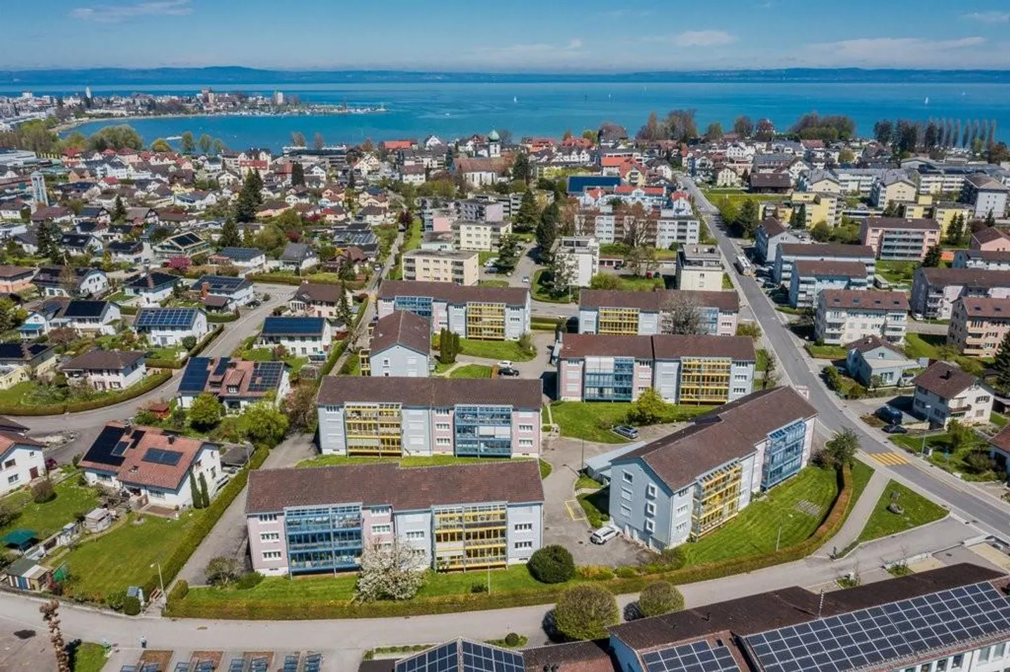 Geräumige Wohnung in ruhiger Lage - Foto 1 von 8