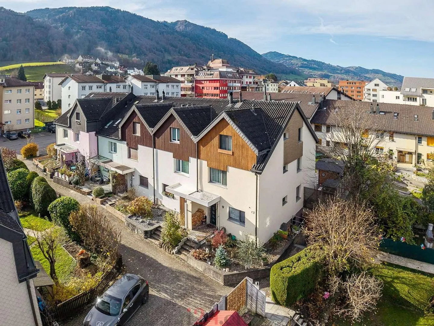 7.5-Zi-Reiheneckhaus im familienfreundlichen Wohnquartier - Foto 2 von 12