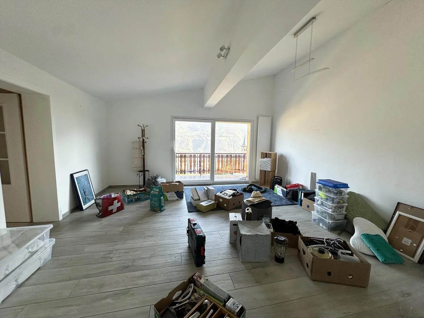 Flanthey – Charmantes Villa mit 3.5 Zimmern, Terrasse, Rasen und Doppelgarage - Foto 25 von 42