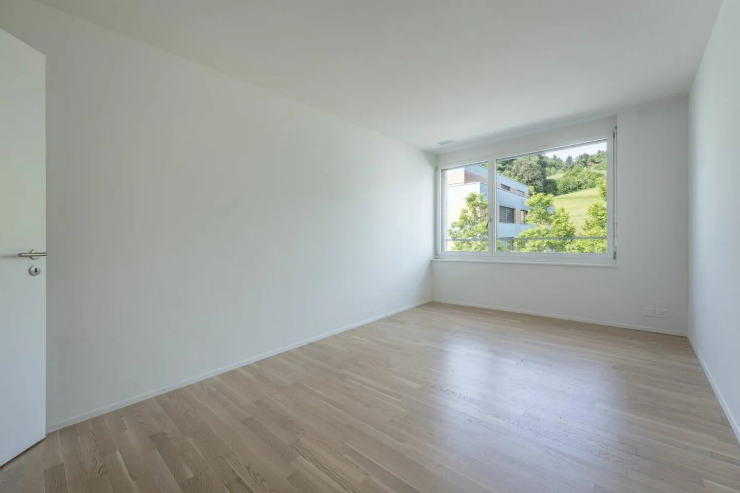Lichtdurchflutete 3.5-Zimmer-Wohnung mit hochwertigem Innenausbau - Photo 4 of 9