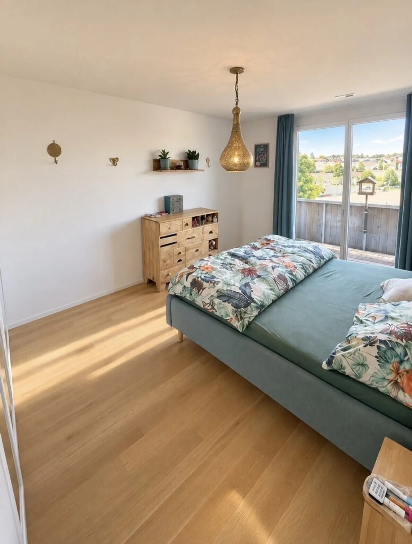 Vivre dans le vert - Appartement central de 3,5 pièces avec balcon - Photo 4 sur 12