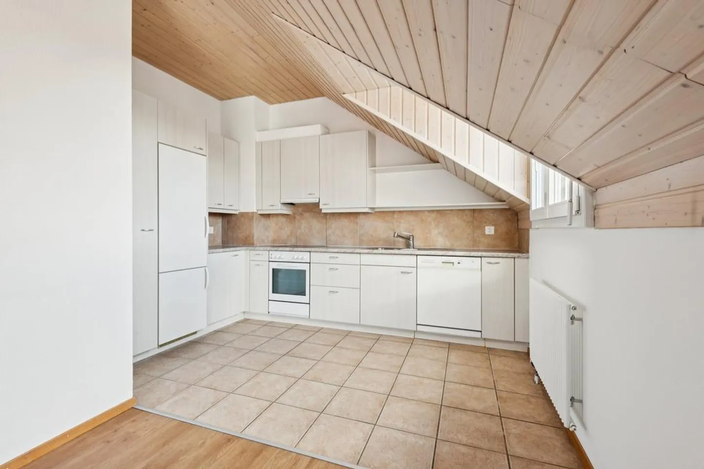 Spacious apartment with a view over two floors - Photo 3 of 12