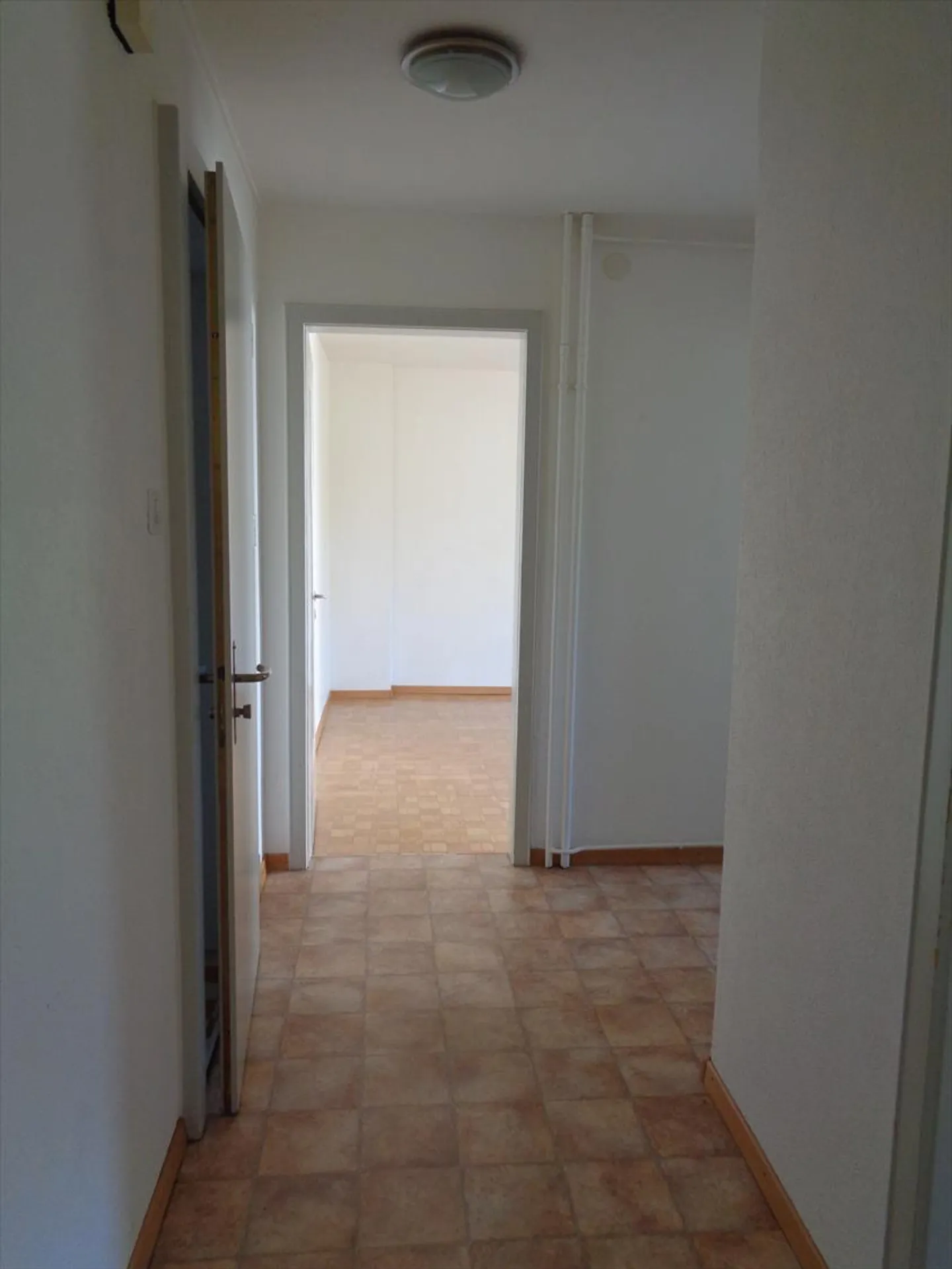 Appartement 2.5 pièces - Photo 5 sur 6