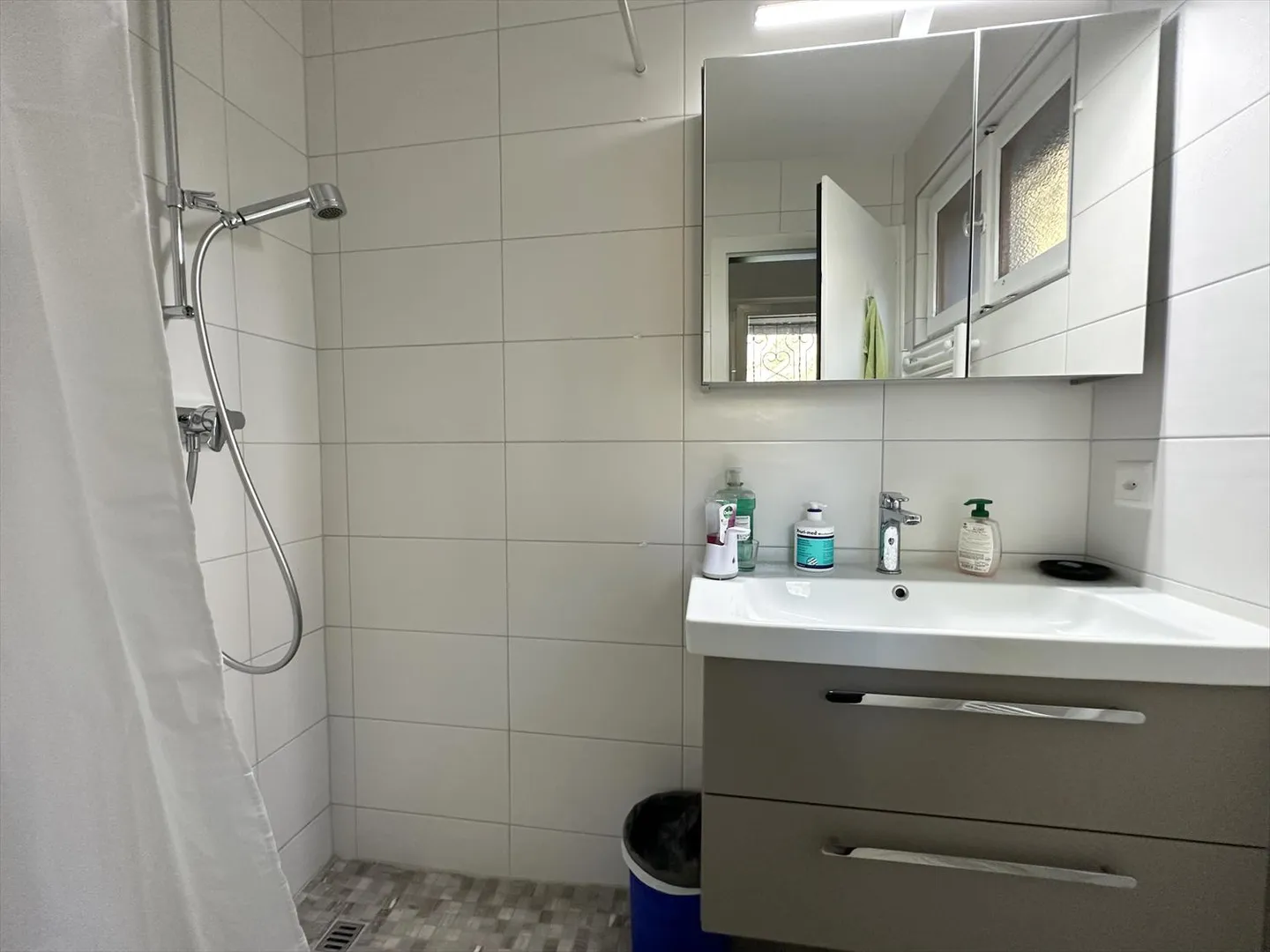 Flanthey – Charmantes Villa mit 3.5 Zimmern, Terrasse, Rasen und Doppelgarage - Foto 40 von 42
