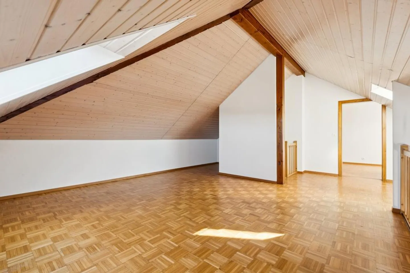 Spacious apartment with a view over two floors - Photo 6 of 12