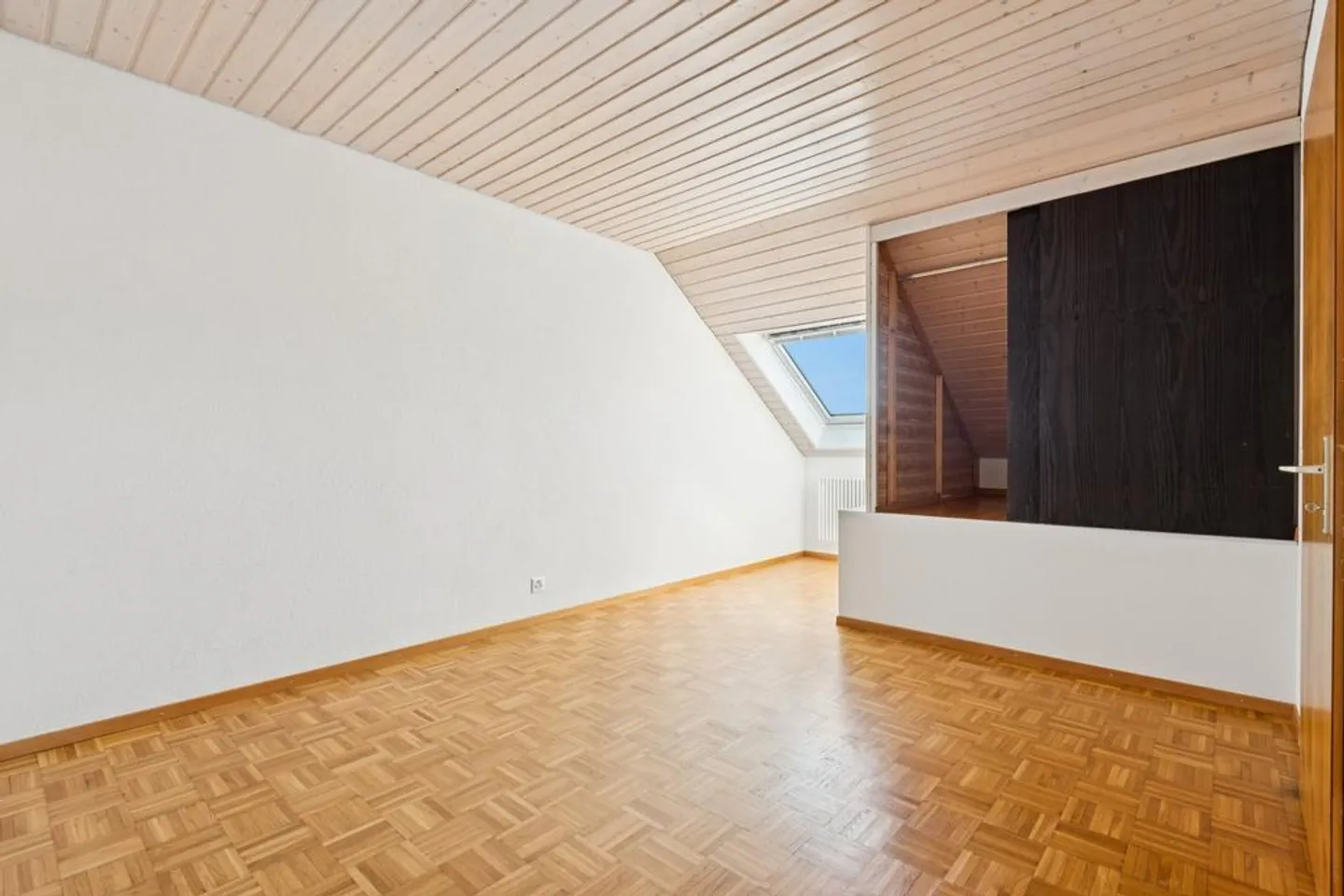 Spacious apartment with a view over two floors - Photo 8 of 12