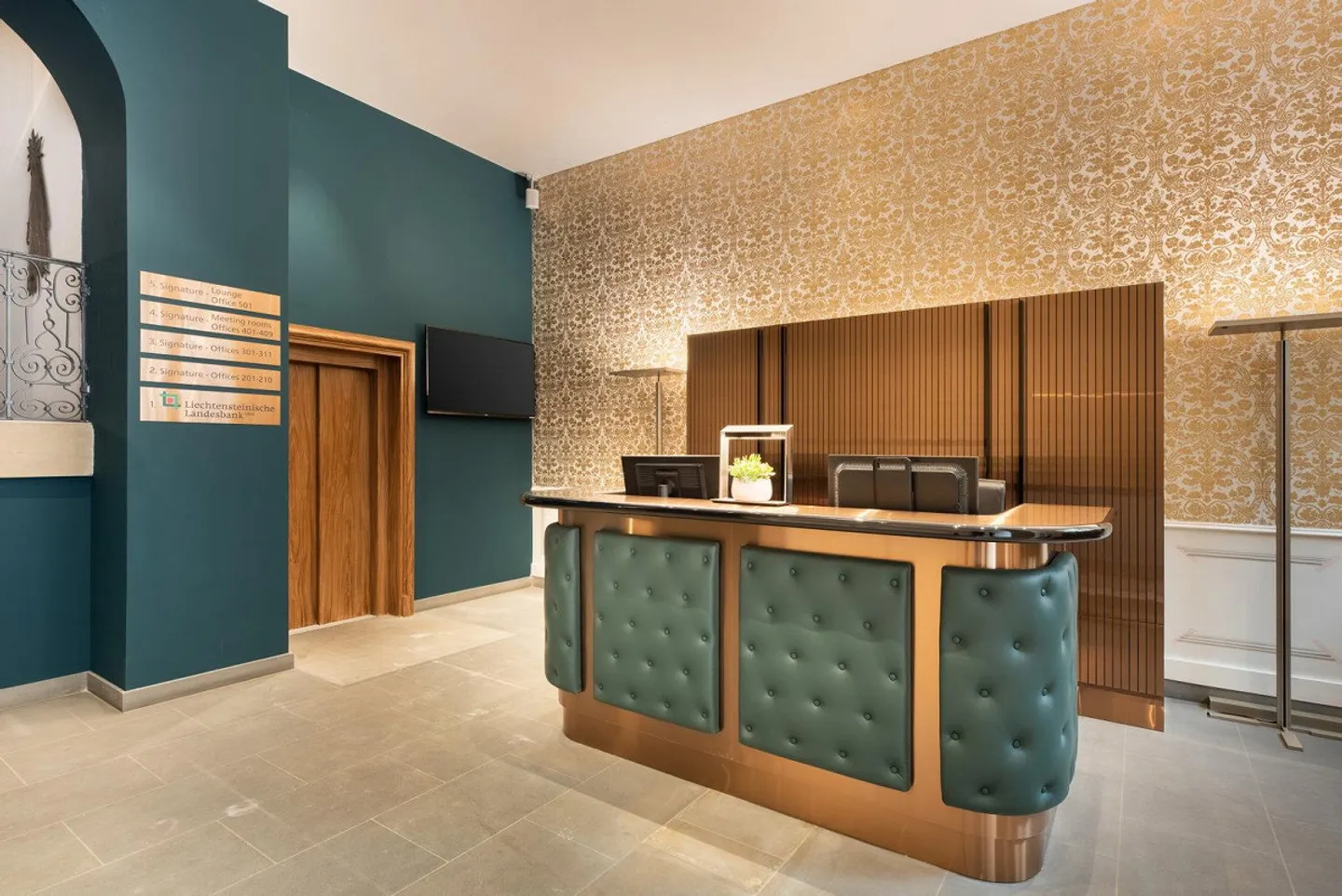 Private office for 4 at Signature Rhone - Photo 4 of 9
