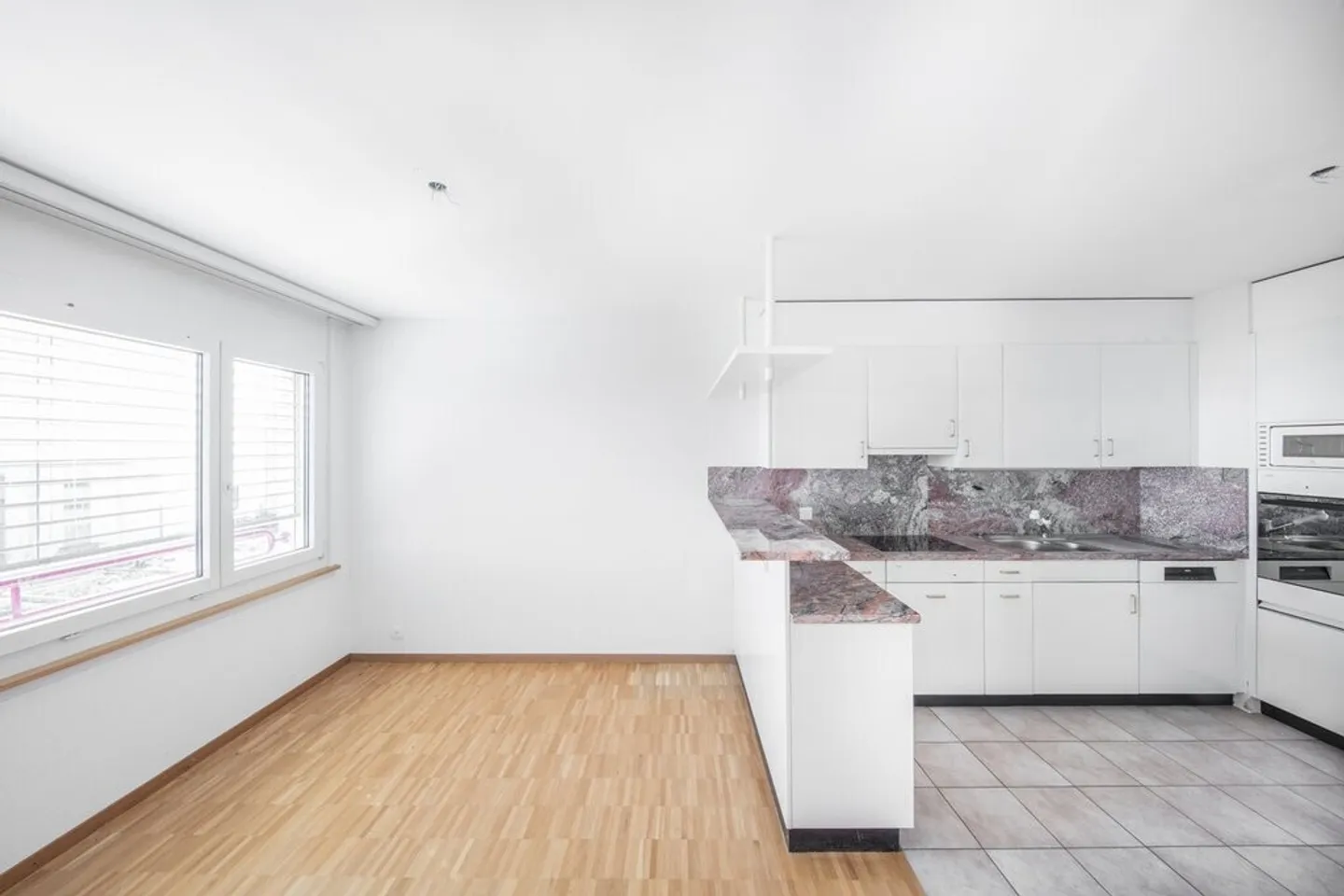 To seize! Magnificent apartment with a view of the lake! - Photo 6 of 8