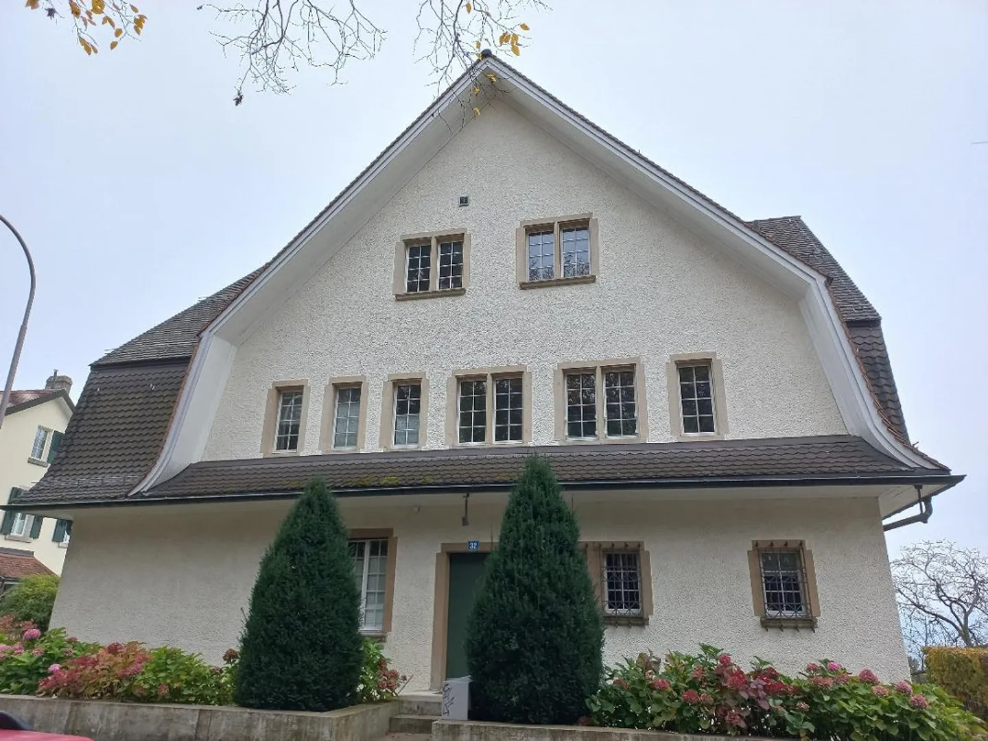 3.5-Room Garden Apartment in a Quiet Location in Zurich - Photo 1 of 9