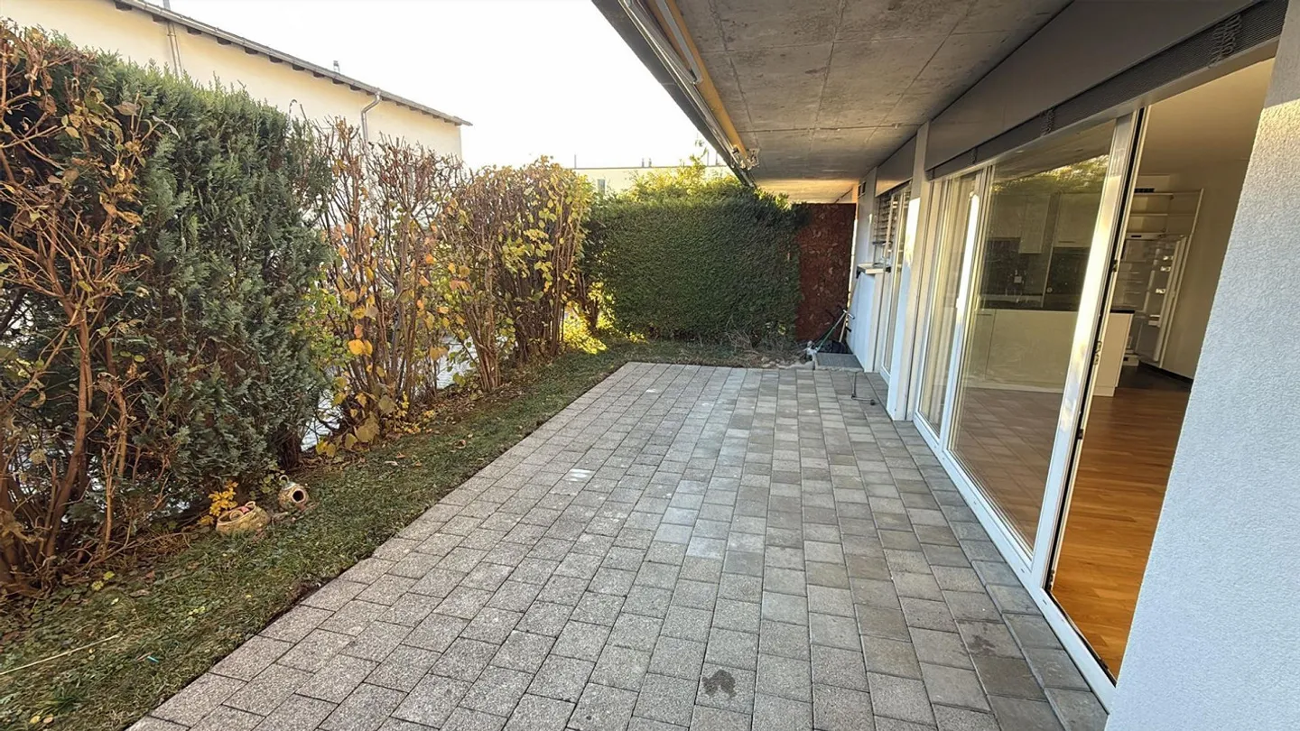 Parterrewohnung mit grossem Sitzplatz an ruhiger Lage - Foto 6 von 7