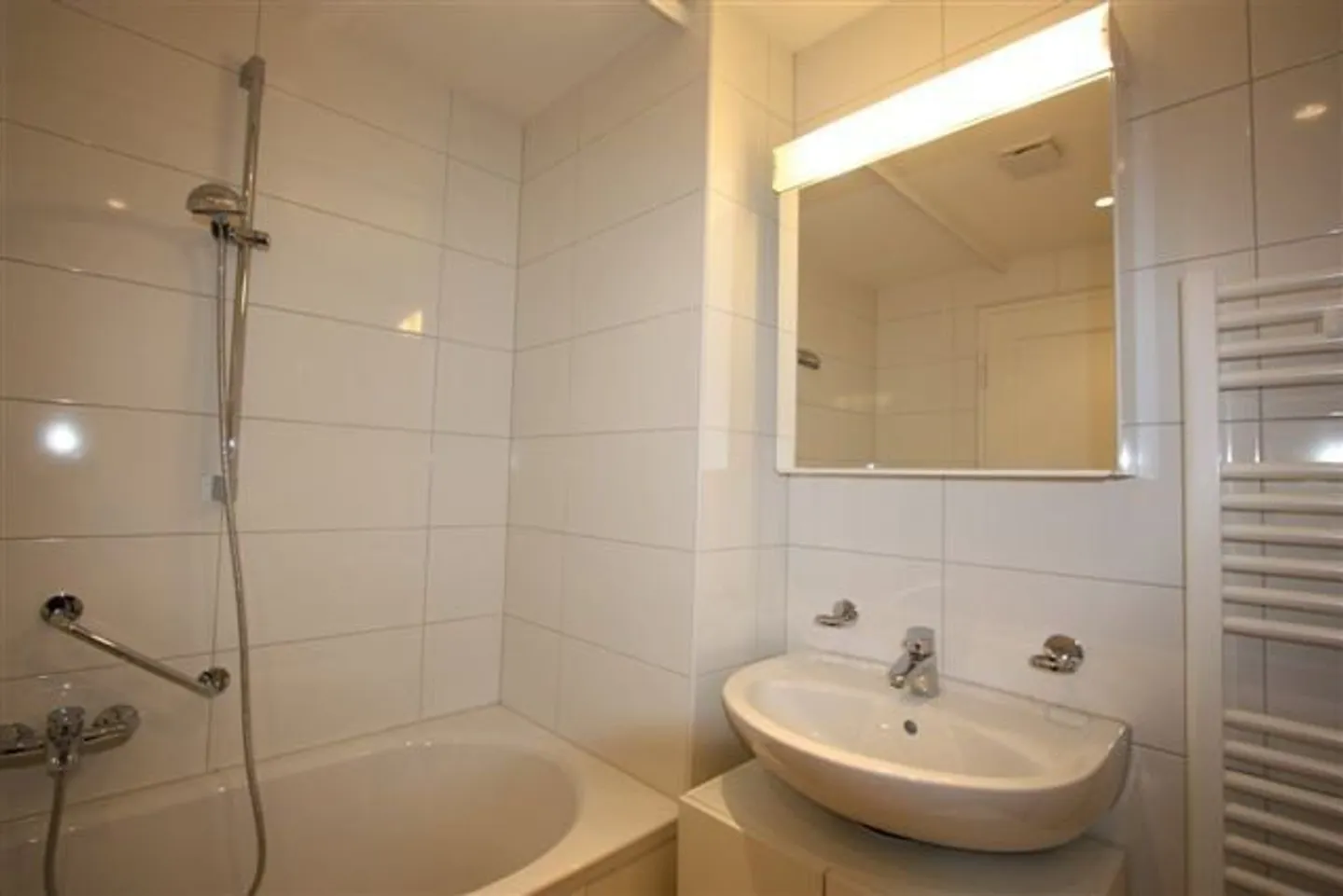 moderne 2 Zimmerwohnung mit Balkon! - Foto 3 von 4