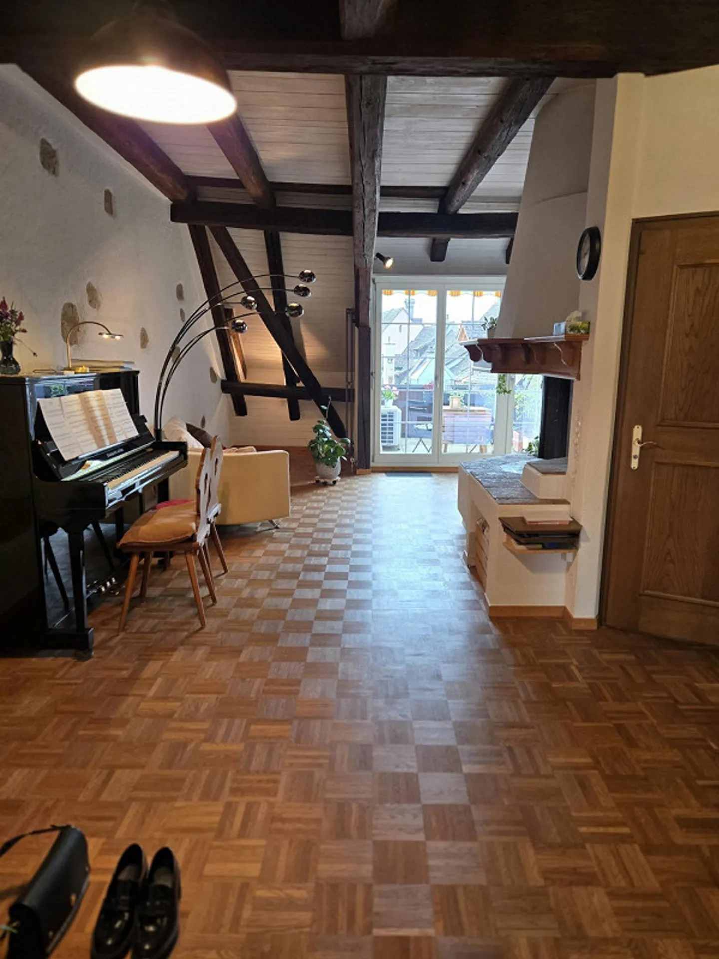 Stylish 4.5 Room Apartment in the Heart of Schaffhausen - Photo 2 of 11