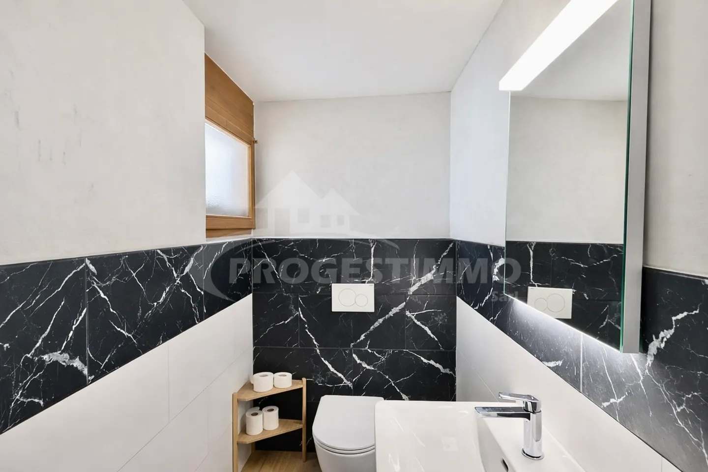 DETACHED HOUSE WITH BREATHTAKING PANORAMA OVER THE PLAIN - Photo 7 of 10