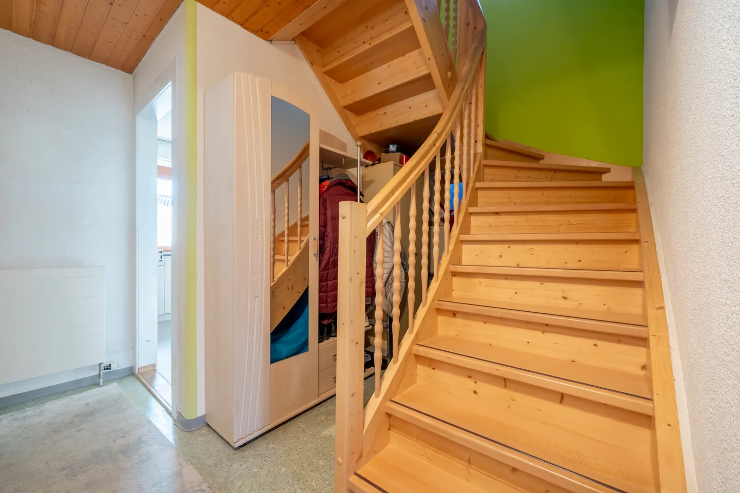 Charmantes Freistehendes Einfamilienhaus - Foto 4 von 9