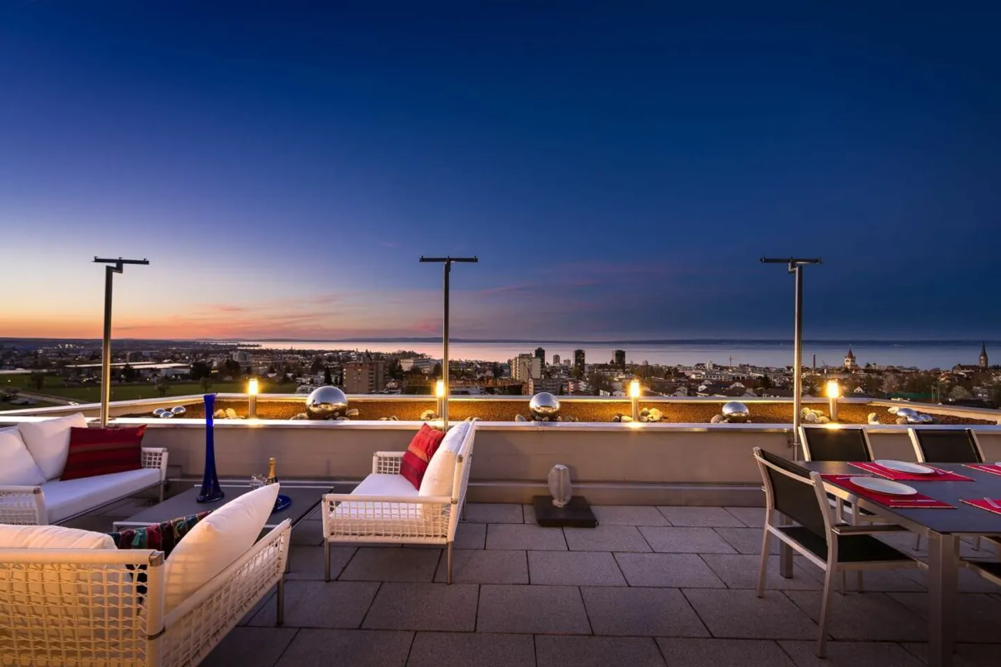 Résidence de terrasse 4,5 pièces avec vue à 180° sur le lac de Constance - Vivre spacieux dans un emplacement privilégié en pente - Photo 14 sur 15