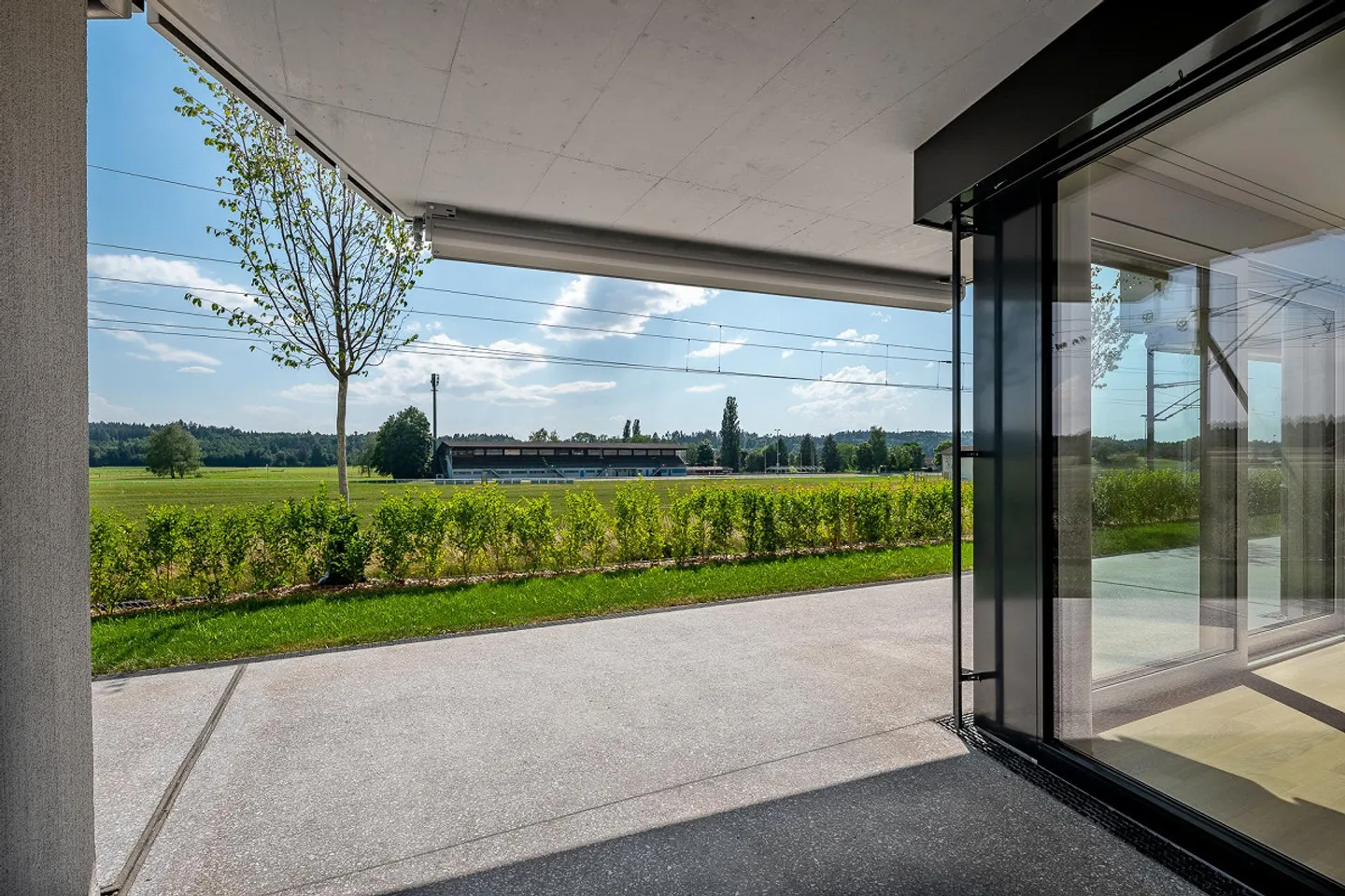 Living where light and style meet - Photo 9 of 9