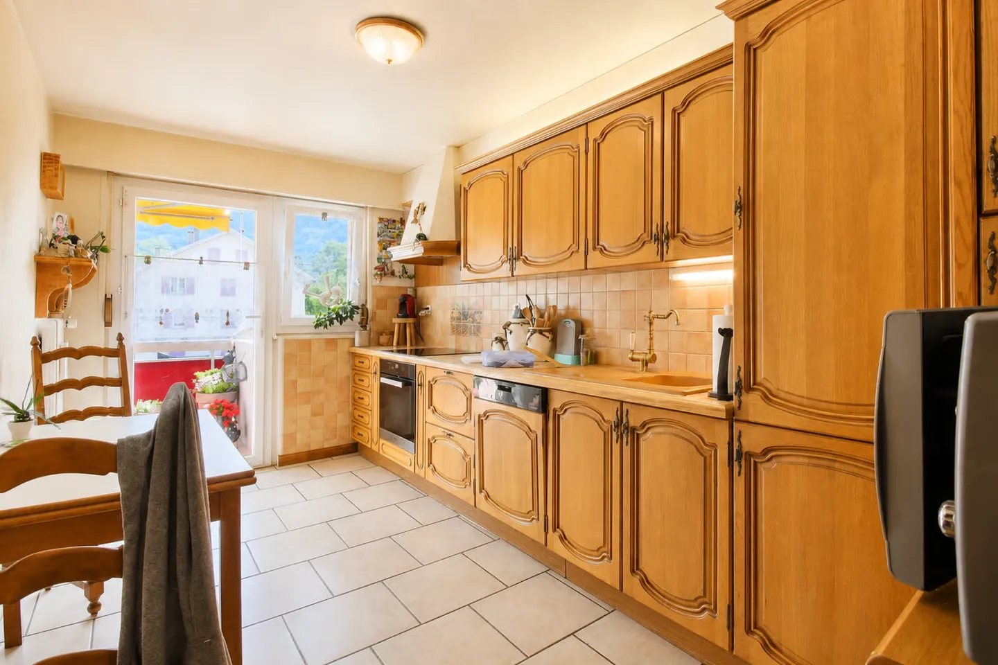 Schönes Apartment, ideal für erste Anschaffung oder Renditeobjekt (4,53%) - Foto 3 di 8