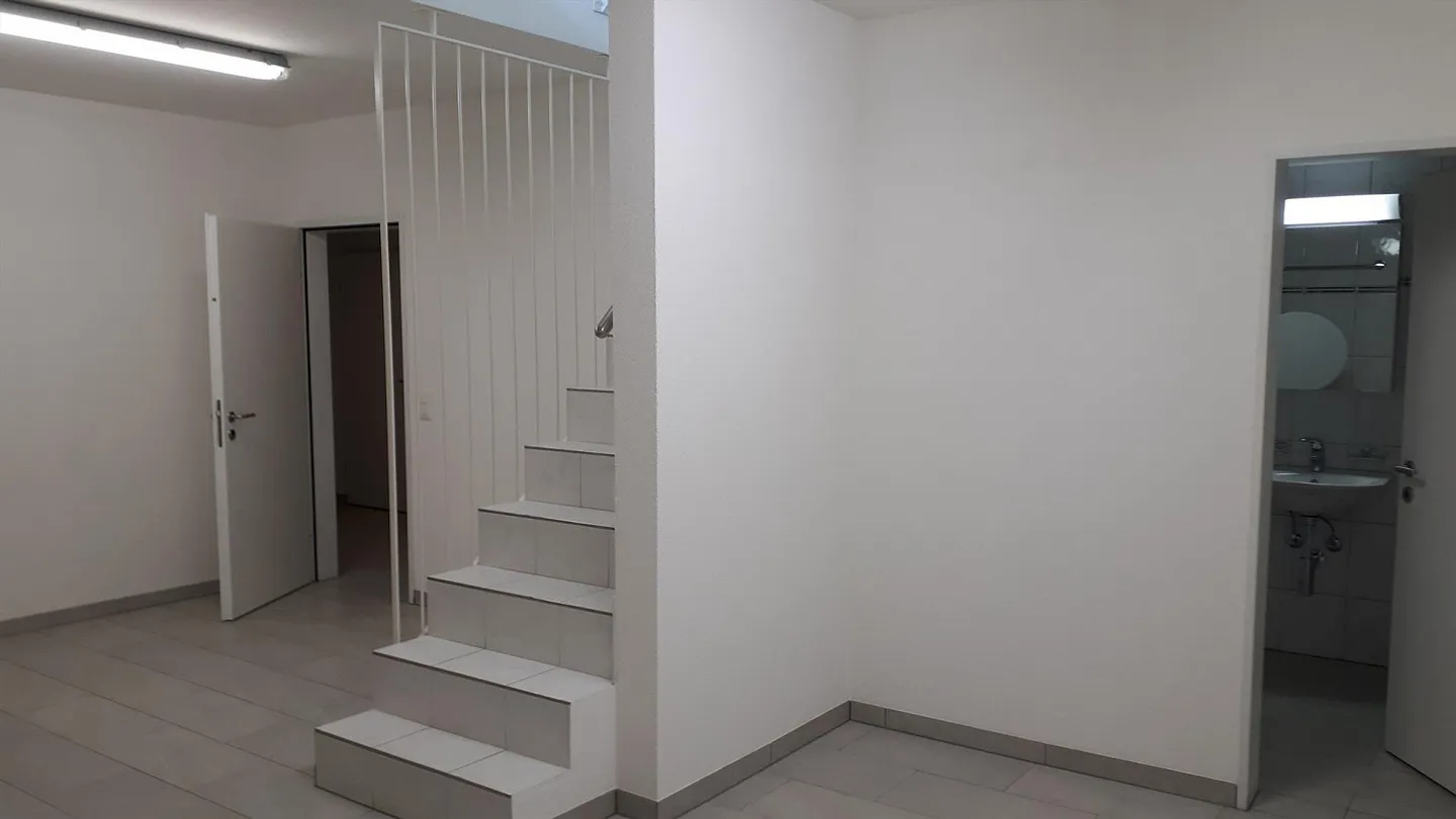Garden apartment with additional basement room! - Photo 7 of 7