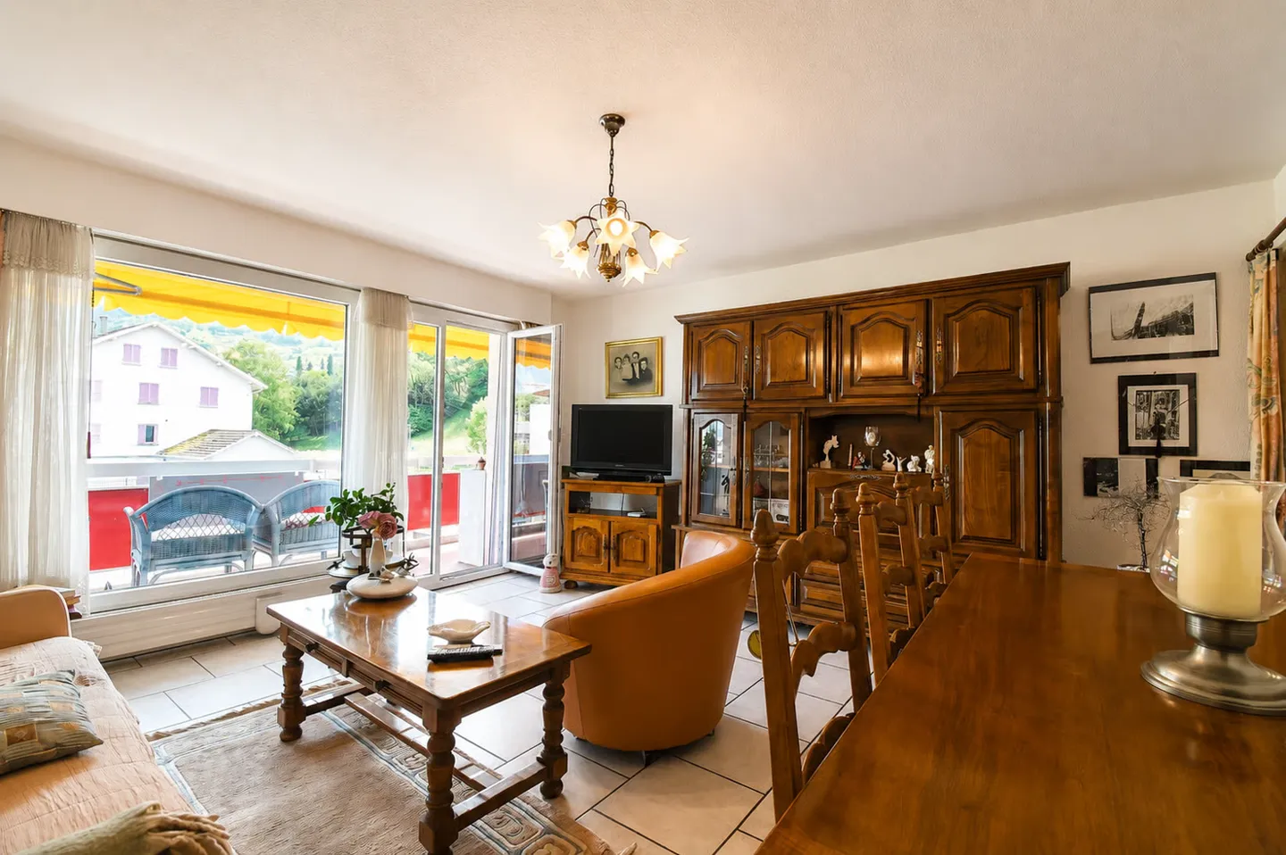 Schönes Apartment, ideal für erste Anschaffung oder Renditeobjekt (4,53%) - Foto 1 di 8