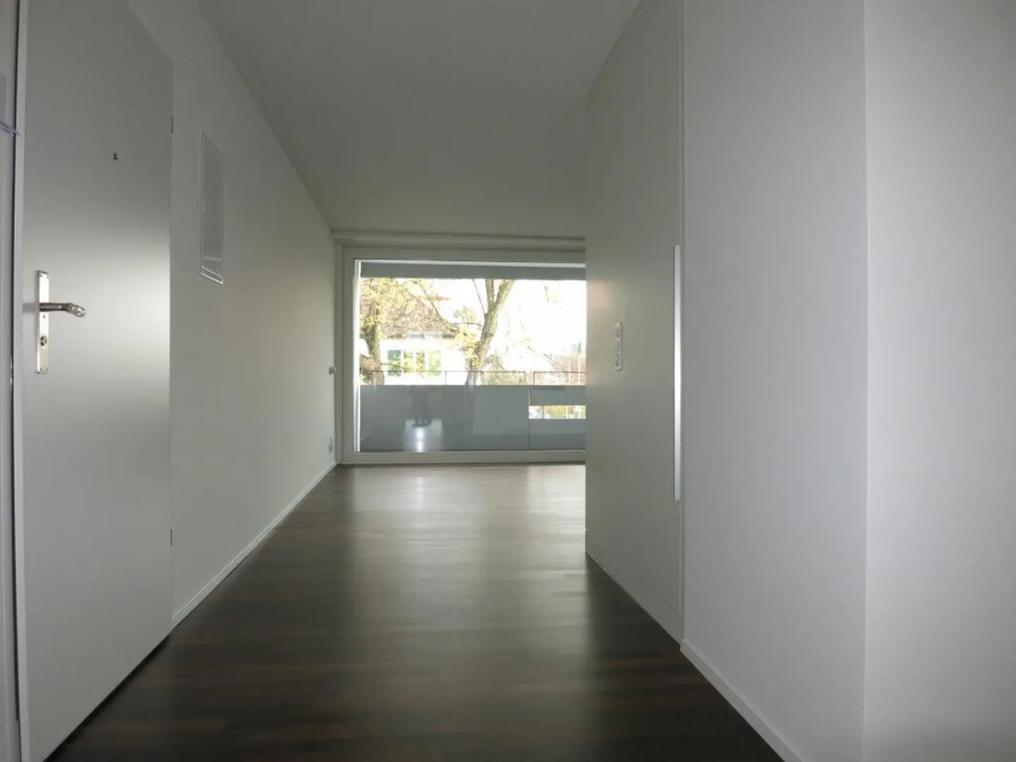 Appartement moderne de 3,5 pièces dans un emplacement central - Photo 6 sur 8