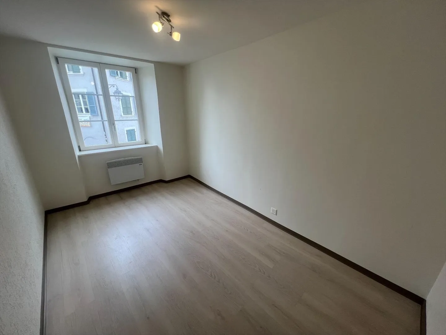Belle appartement de 2,5 pièces dans la vieille ville au 1er ou 2ème étage - Photo 10 sur 11