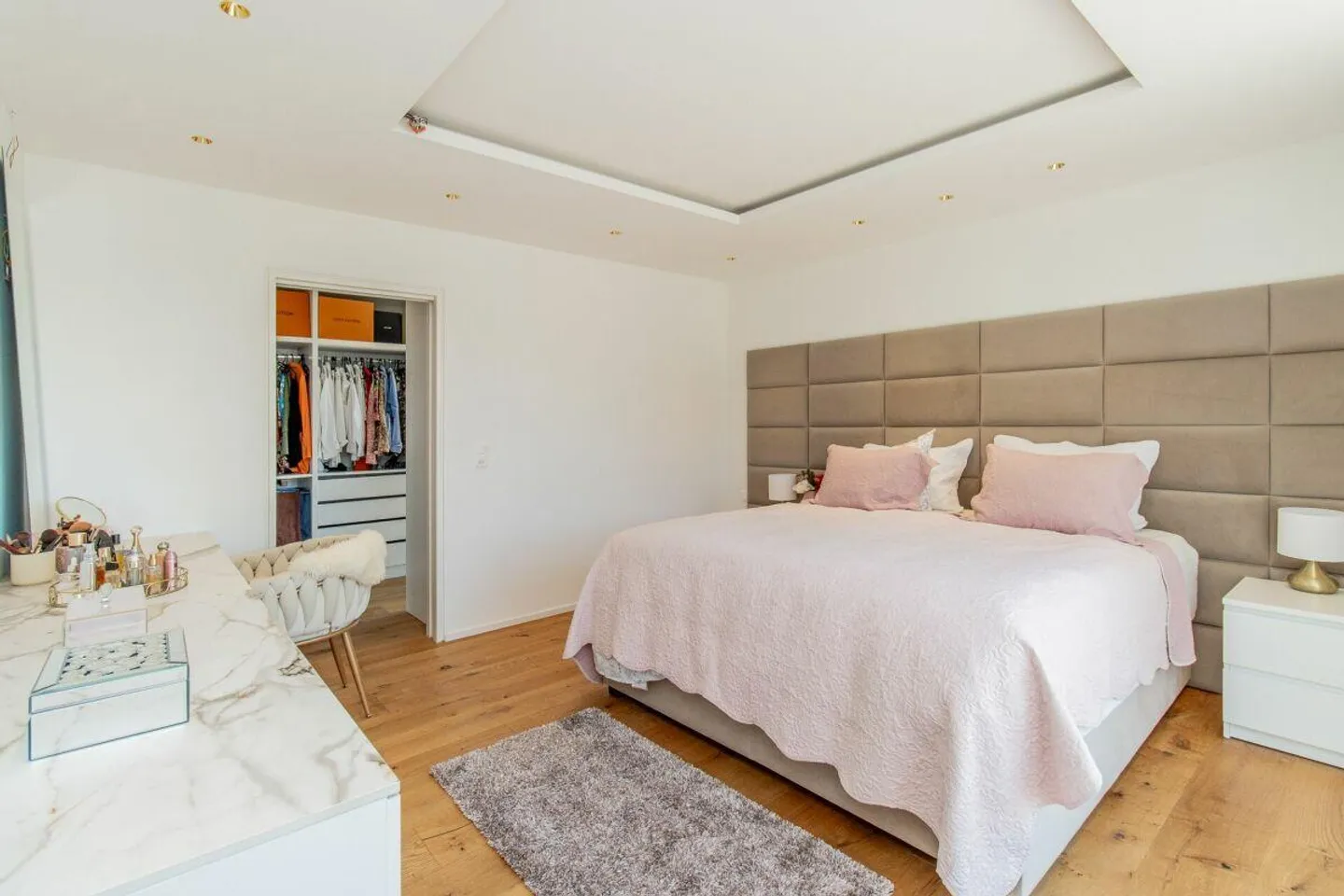 Modernes Einfamilienhaus mit Design - Foto 12 von 17