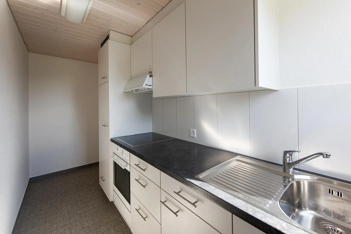 Confortable avec balcon ensoleillé du soir et belle vue - Photo 1 sur 10