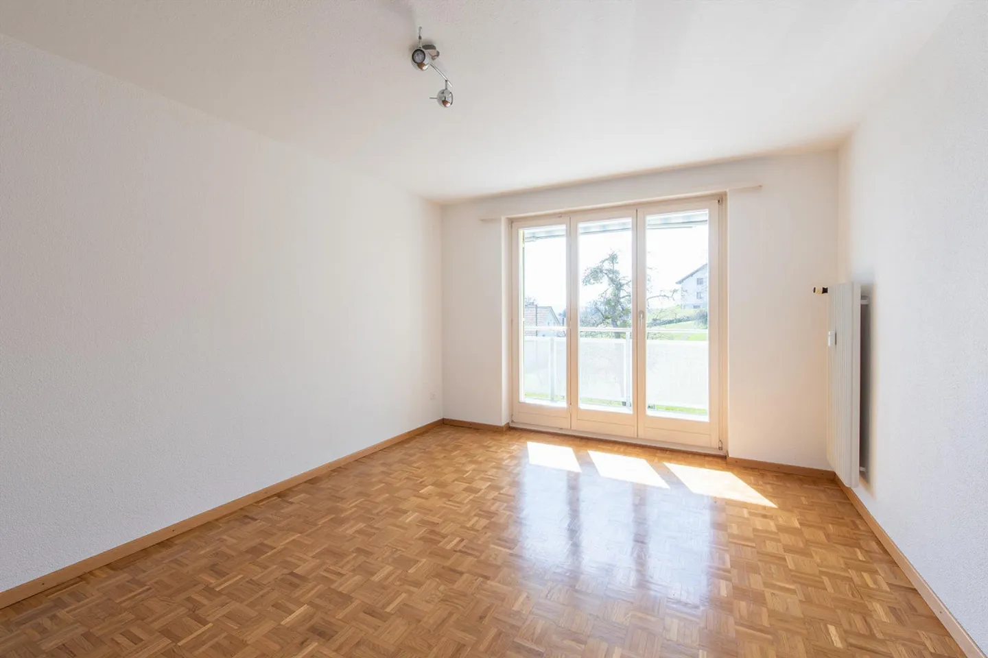 Confortable avec balcon ensoleillé du soir et belle vue - Photo 3 sur 10