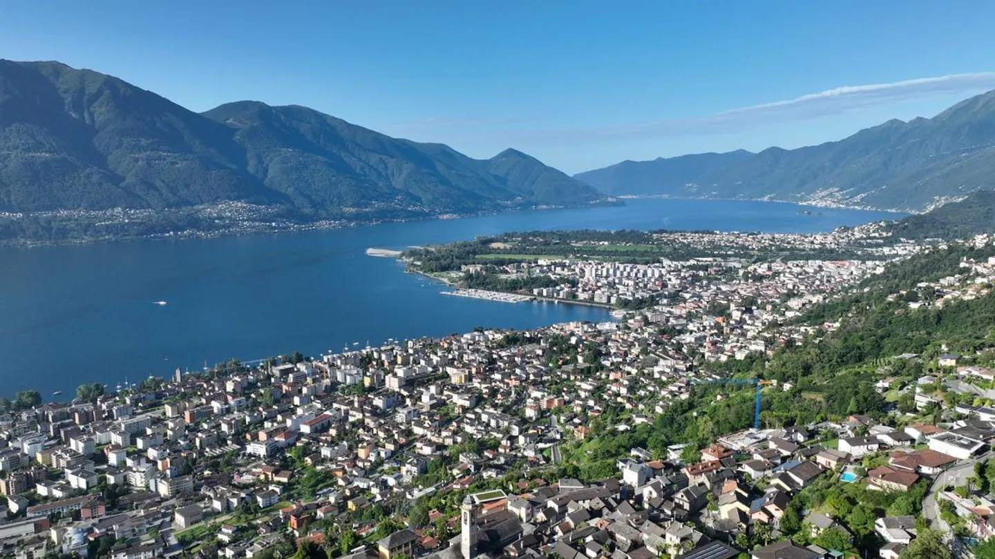Terrain à bâtir avec vue magnifique sur le lac (73) - Photo 3 sur 4