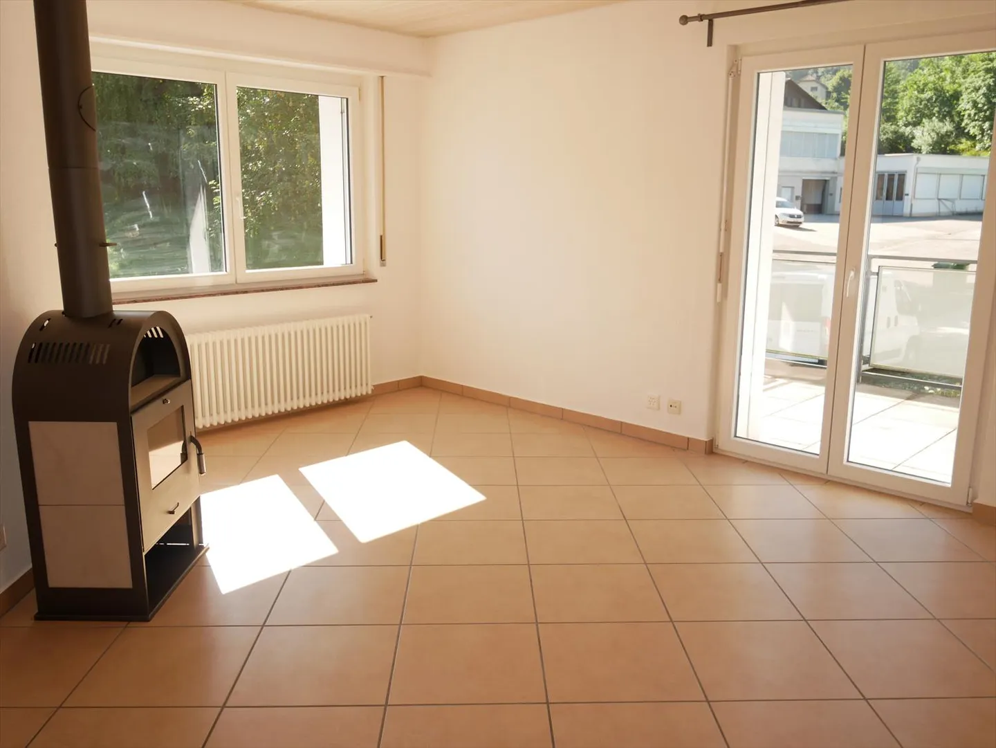 2.5 Room Apartment - Photo 2 of 11