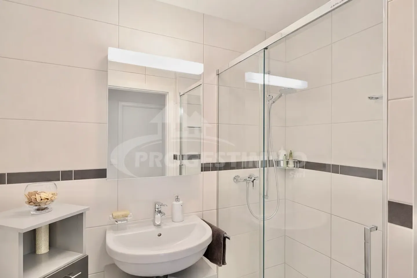 Appartement Éblouissant avec Balcon - Photo 6 sur 9