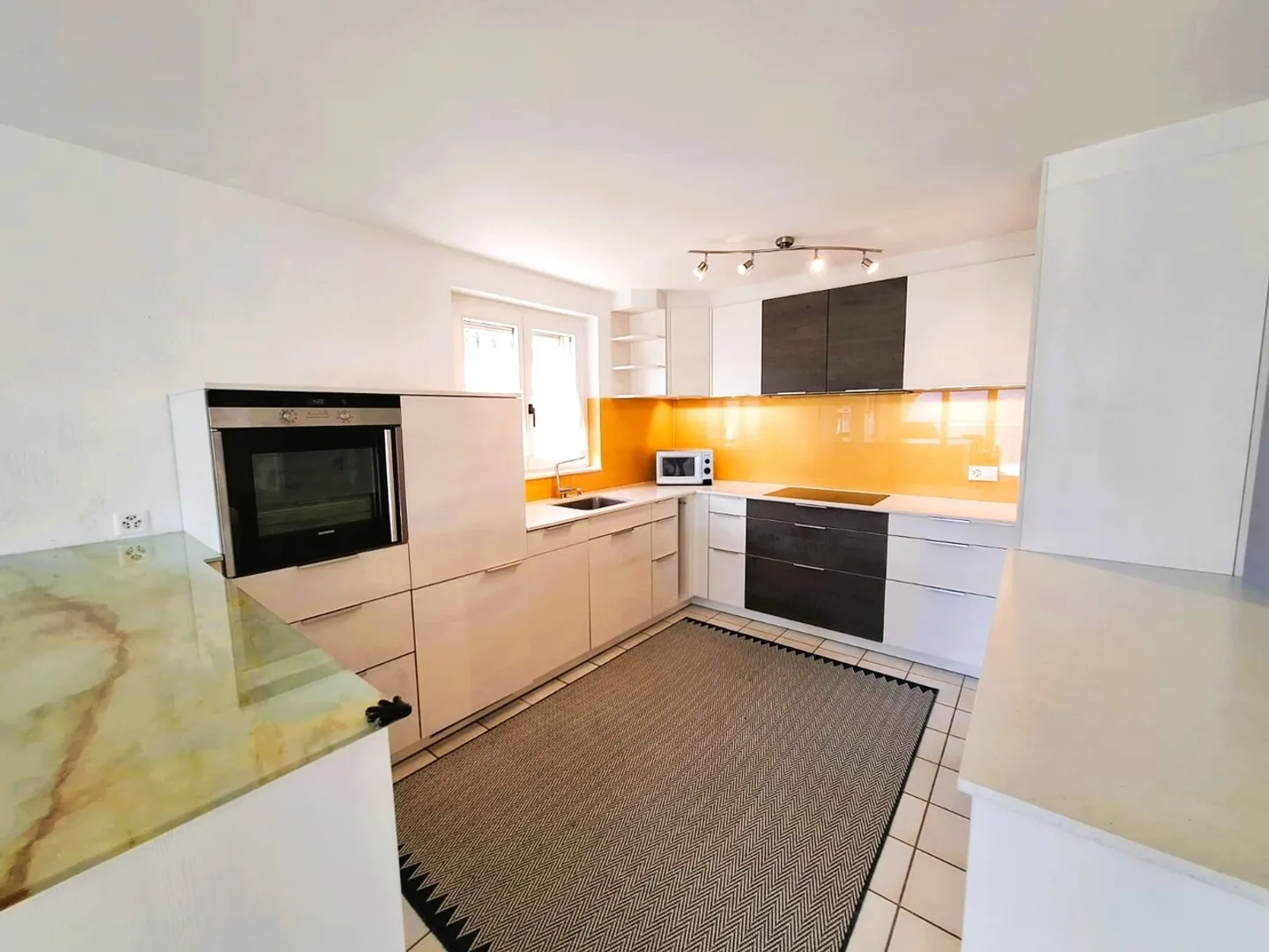 «3.5-Zimmer Haus - Wohnoase mit Panoramablick auf den Lago MaggioreCasa da sogno con vista lago a Brissago – perfetta come residenza o casa vacanza» - Foto 5 von 13