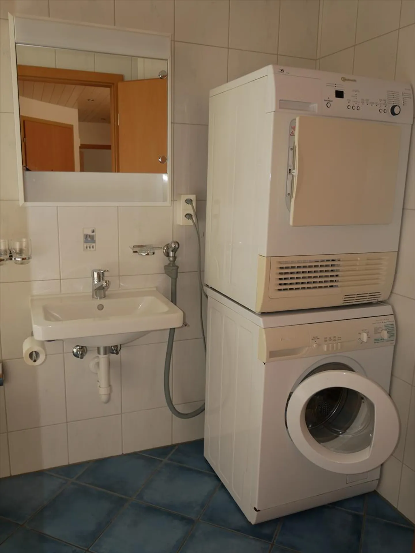 2.5 Room Apartment - Photo 4 of 11